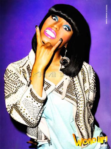 illuminati-signs-Nicki-Minaj-Devilâ€™s-Horns