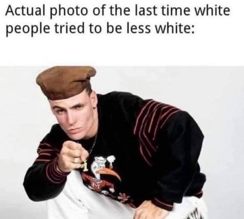 1DE1D823-093E-4DB2-AEC4-213B6EE6DBAB