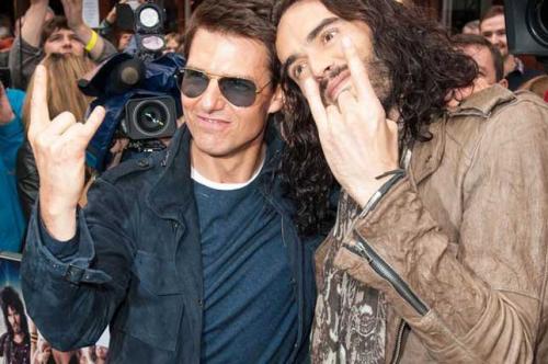 Illuminati-symbols-Tom-Cruise-and-Russell-Brand-devils-horns