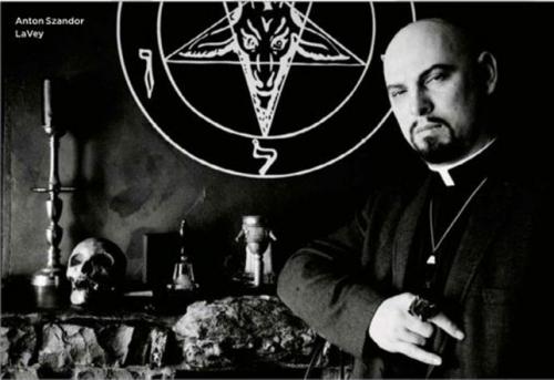 illuminati-signs-anton-lavey-devils-horns