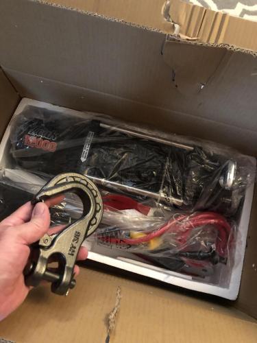 9C4F75A6-5F54-4024-9E2F-2422F25DE944