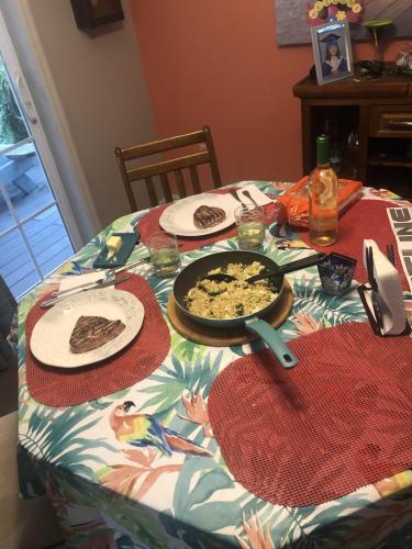 827FE712-8ED3-498B-9E95-7C0C25D0E775