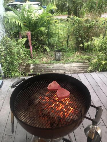 D8FE5A85-1441-487F-9899-FB2913FCAE39