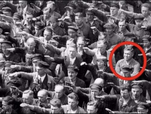 7F282964-6B59-417C-8535-0C92A6633BF4