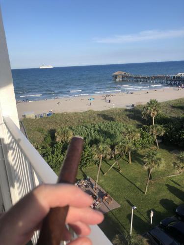 61968E5B-6DEB-4F54-B9C1-C450B4E6CC0F