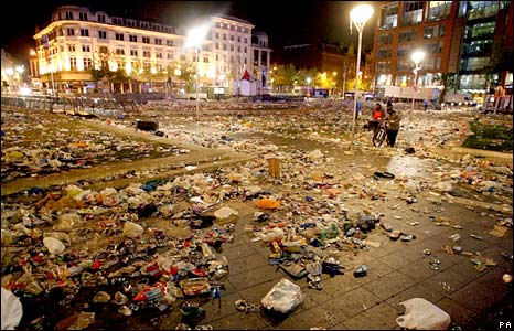 _44663818_manchester_litter_pa_466