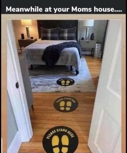 momshouse