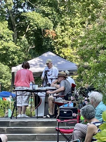 7EB30E32-4347-4816-AABE-FD6101D50A05