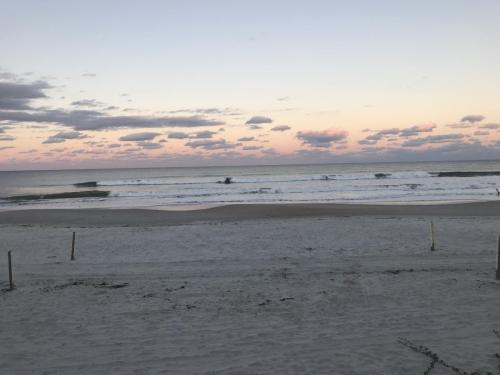 98C0857E-1DD1-44F5-B3D8-0519E0249B6A