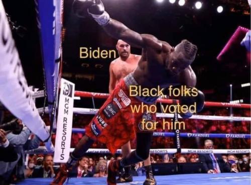 245605703_1578041665876228_2460443456461374063_n