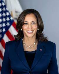 Kamala in pearls