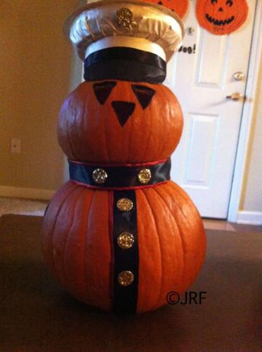 5665e40165859a258554af6e1b265b96--military-style-carving