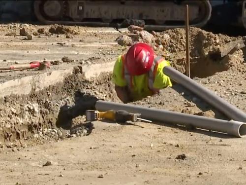 Construction-Crew-in-Detroit-Find-Human-Bones-640x480