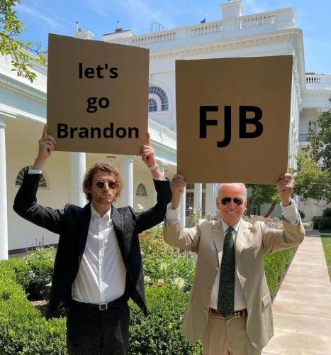 Biden And Dude With Sign 21102021210643