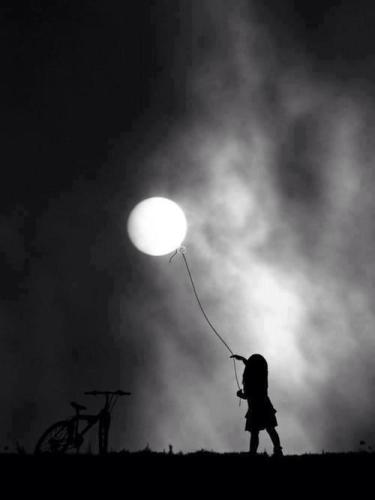 moonballoon