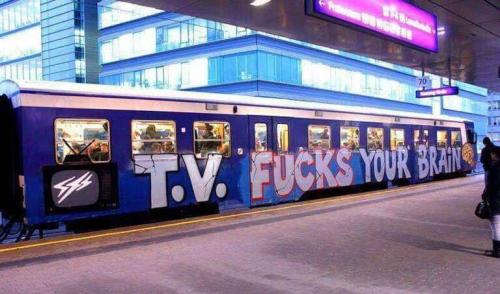 TV fucks ur brain 2377097894783908378957
