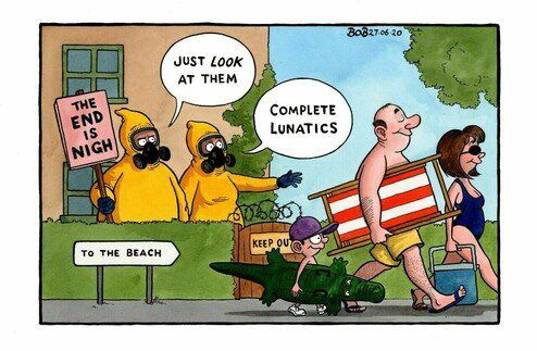 COMPLETE LUNATICS