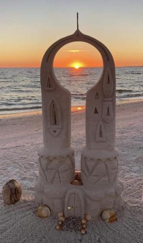 2AB04D84-1D91-4767-8E47-15186FC1988C