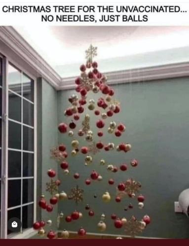 ChristmasTreeUnvaxxed