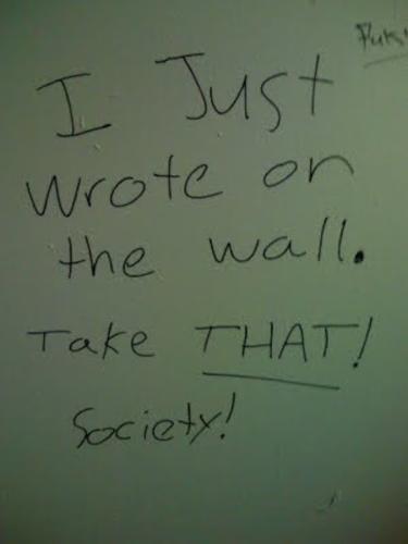funny-photos-of-bathroom-stall-writing-z-wrote-on-the-wall