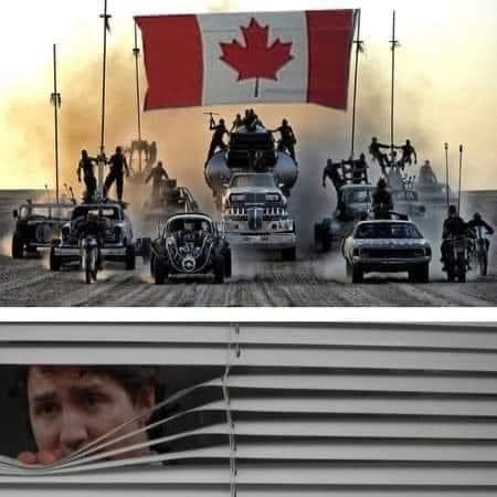 TruckersArriveTrudeauPeeks