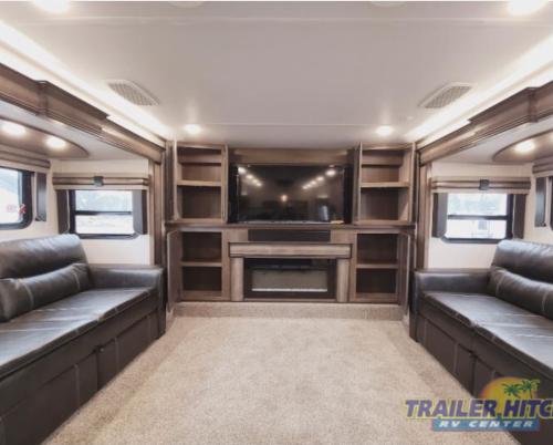 Front Living Rm