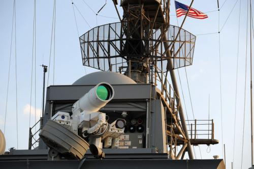 Laser_Weapon_System_aboard_USS_Ponce_AFSBI-15_in_November_2014_05-768x511