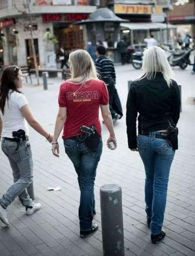 We Love Us Some Girls With Guns (30 Photos) - Suburban Men