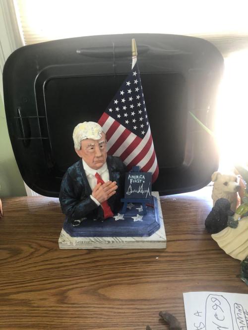 trump the president sculpt 2