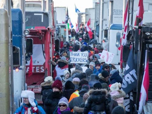 Canadian-Truck-Protesters-2-640x480