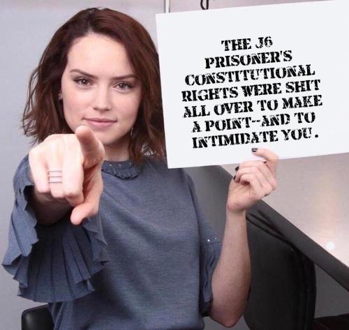 Daisy Ridley Pointing 11022022212301