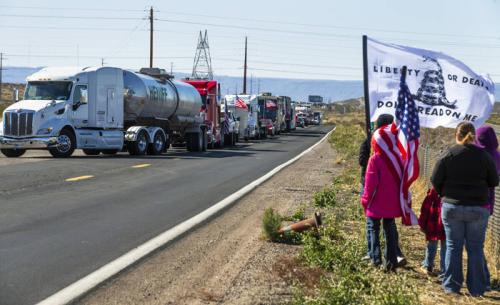 TRUCKER-CONVOY-golden Valley5