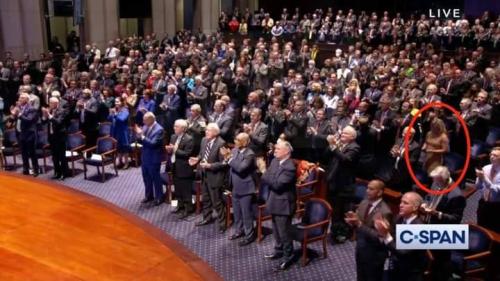 photo5303269826208315868