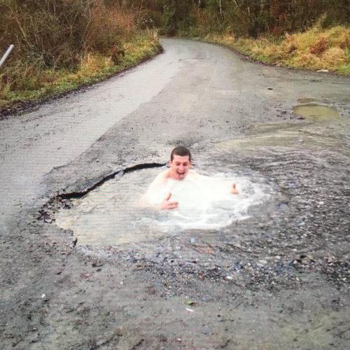 B8B7C872-AE33-4F66-B549-2762671881AA