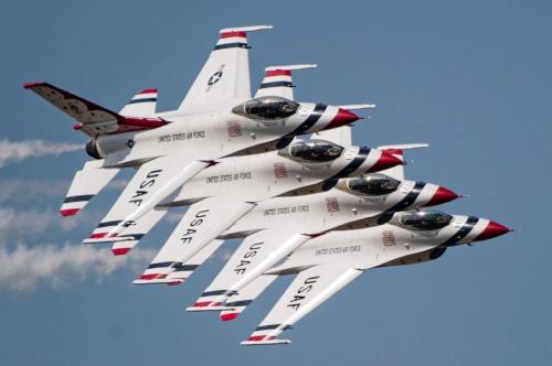 Thunderbird formation flying