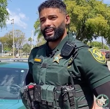 BB5C113A-EE77-480B-A6D0-87110107DCD2