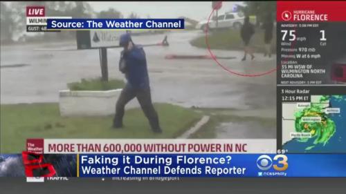 lookatpeoplewalkinginbackground