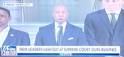 76EC8951-03B1-4C10-82F2-21F00CEC50F5