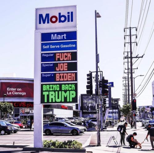 mobil sign