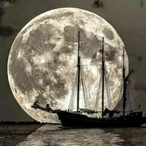 Good Night 32 - Full moon with old sailing ship