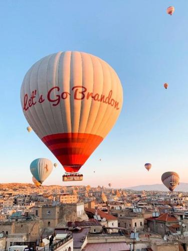 Biden - Hot Air Balloon - Let's go Brandon