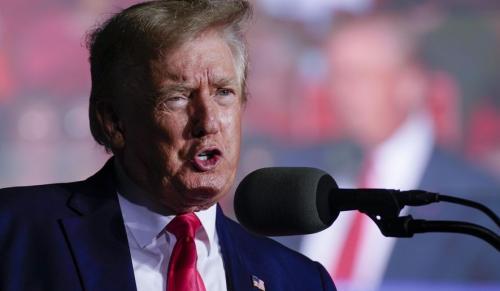 trump_investigations_glance_22043_c0-189-4796-2985_s885x516