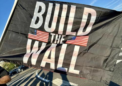 = BUILD THE WALL FLAG