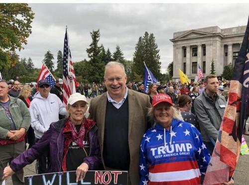 e0c83f10-0a4b-407c-a93c-fa097b76ad5f