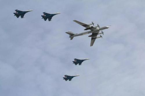 Tu-95 Bear escorted by United States Airforce over Alaska