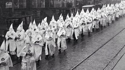 KKK Klanbake_001