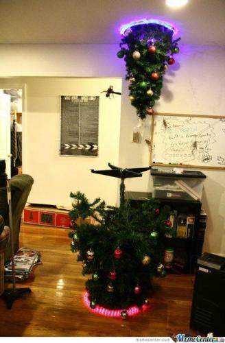 Hanging-Christmas-Tree-Christmas-Tree-Meme