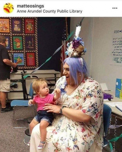 drage queen and baby