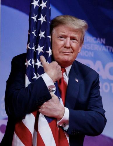 TrumpWithFlag