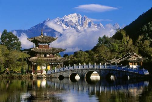Black Dragon Pool in Lijiang, China